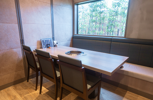 個室テーブル席